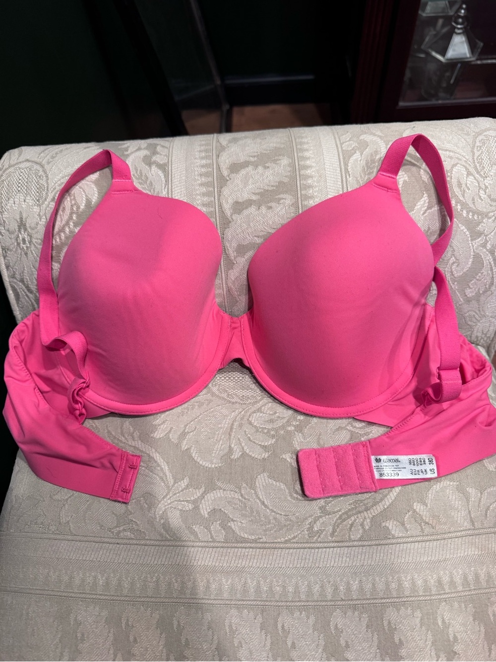 Wacoal T-Shirt Bra in Hot Pink